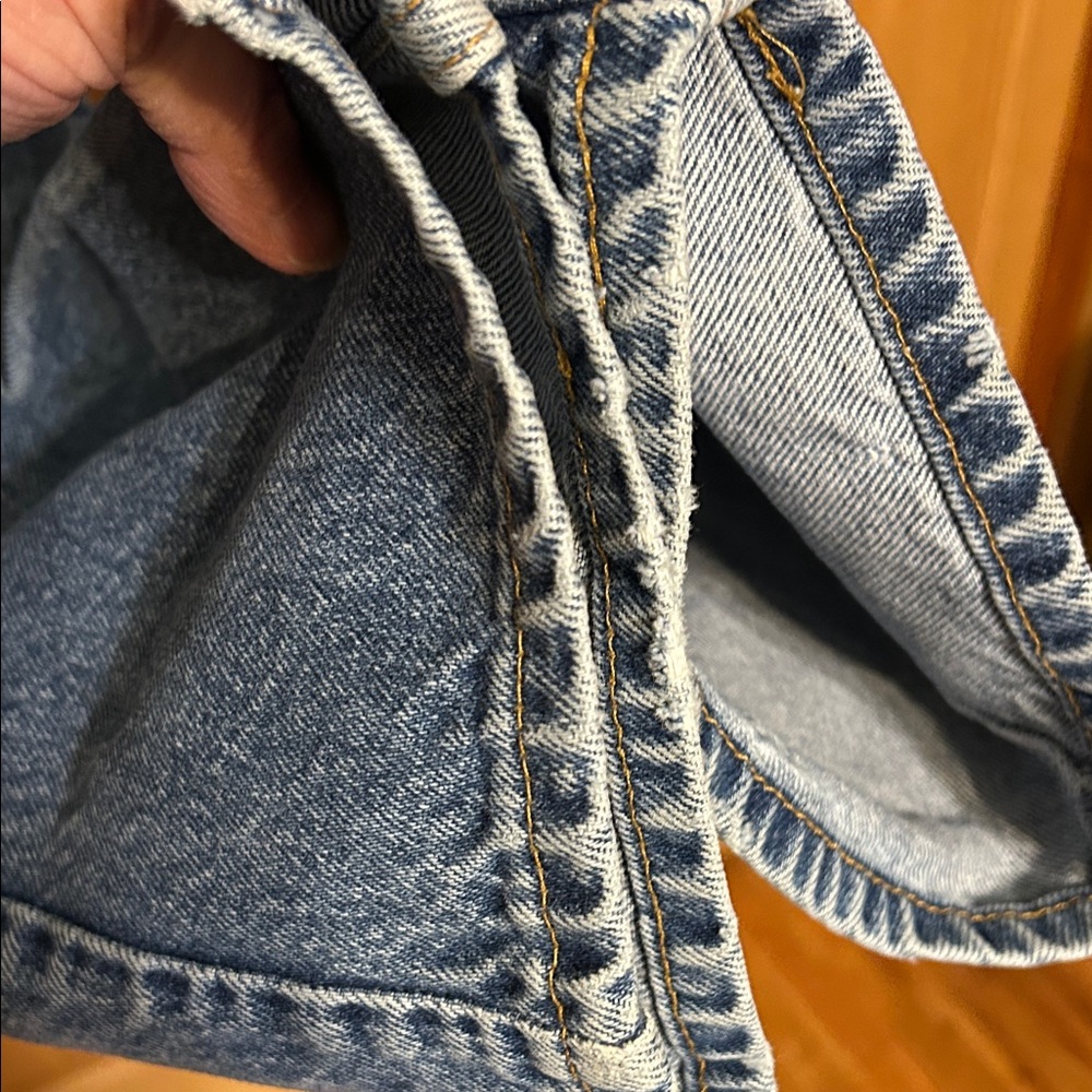 Levi's Relaxed Fit Blue Jeans for Men - Picture 5 of 8